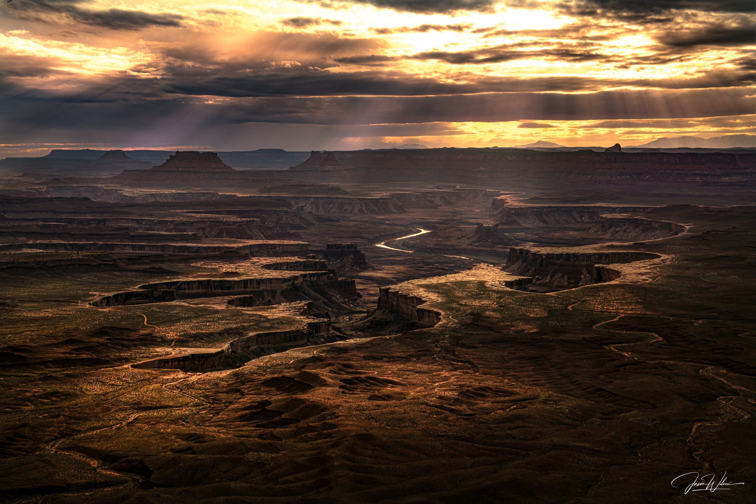 Green canyon landscape at sunset in the American Southwest